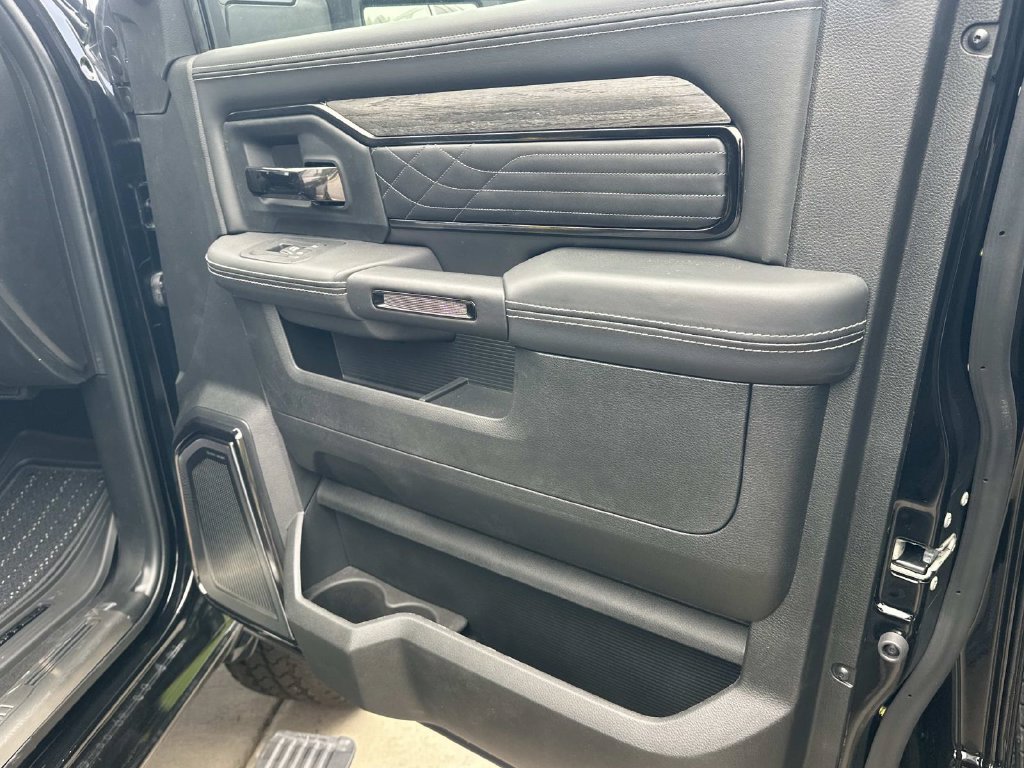 New 2026 RAM 3500 Limited AWD/4WD image 12