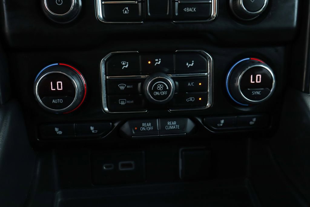Used 2022 Chevrolet Tahoe RST w/ Luxury Package AWD/4WD image 37