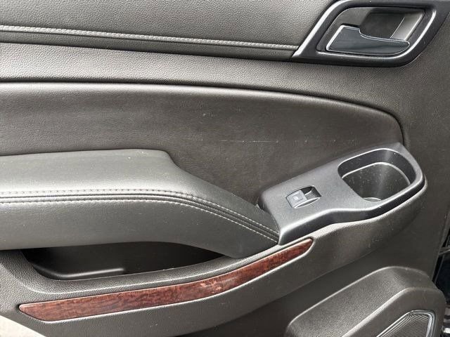 Used 2019 GMC Yukon SLE w/ SLE Value Package image 30