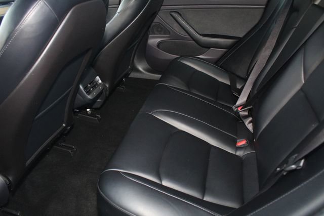 Used 2019 Tesla Model 3 Standard Range Plus image 23