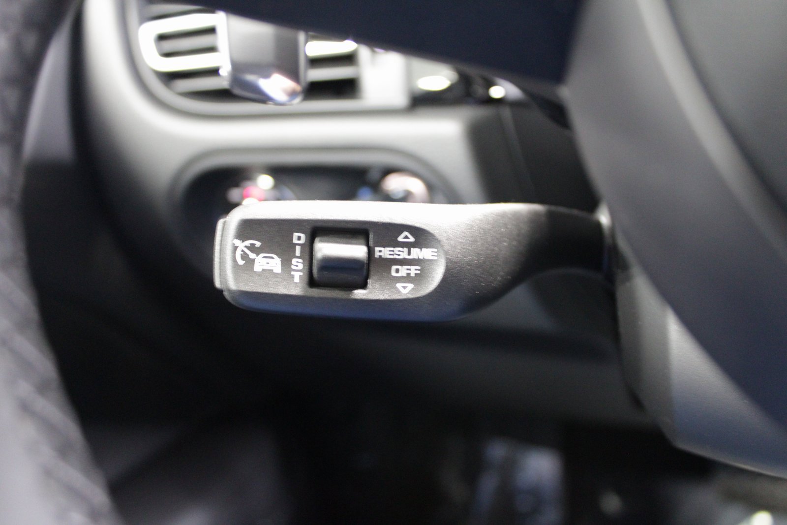 New 2026 Porsche Macan image 30