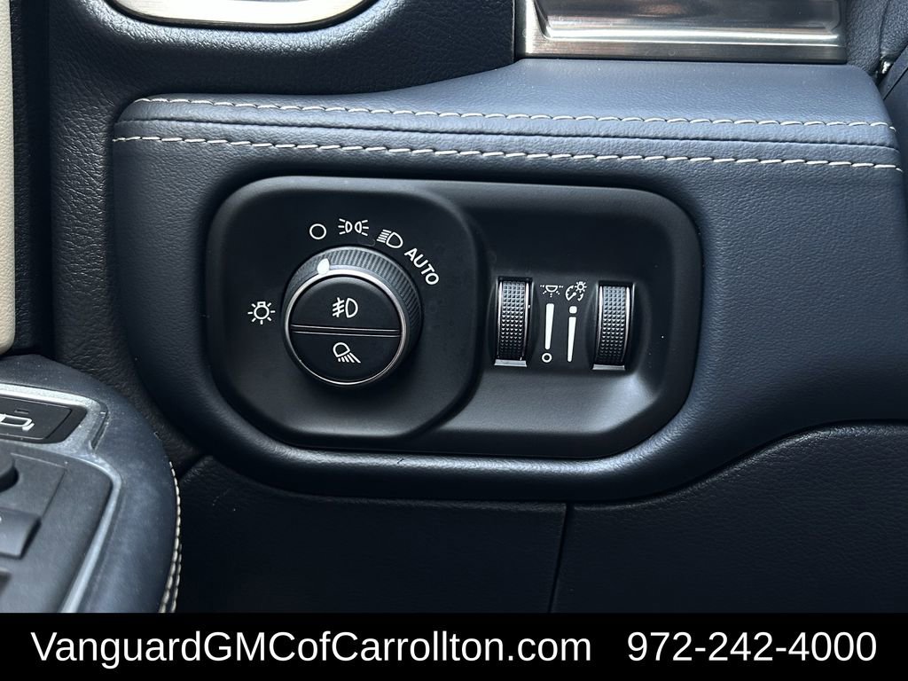Used 2022 RAM 3500 Limited image 27