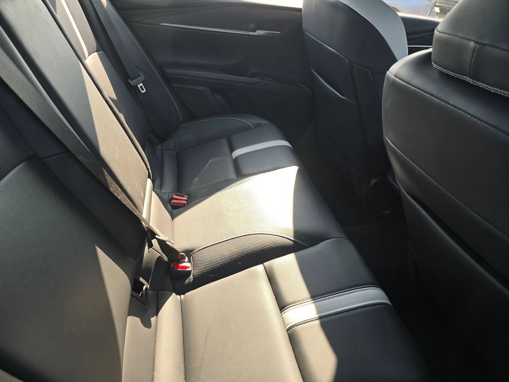 Used 2025 Toyota Camry SE FWD image 12
