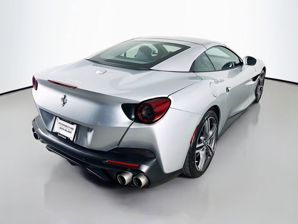 Used 2019 Ferrari Portofino image 9