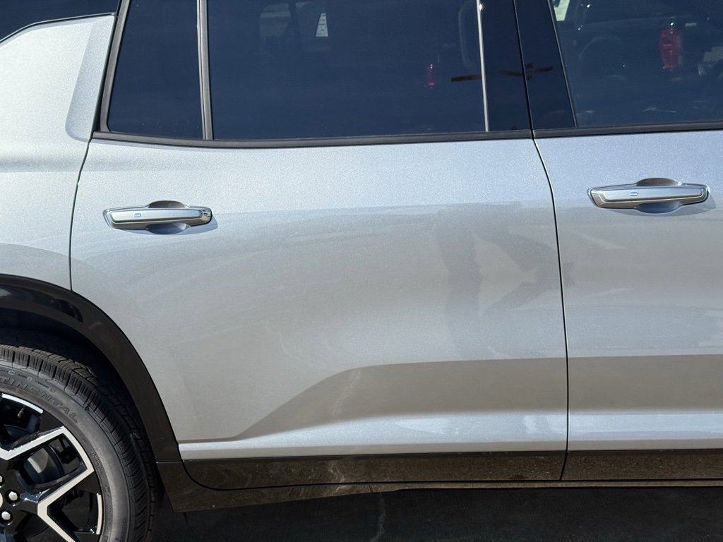 New 2026 Chevrolet Traverse High Country image 12