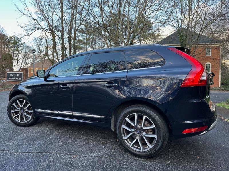Used 2017 Volvo XC60 T6 Dynamic w/ Preferred Option Package image 9