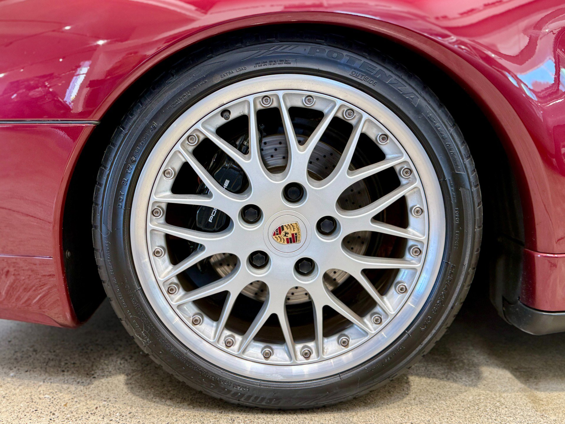 Used 1998 Porsche 911 Carrera S image 20