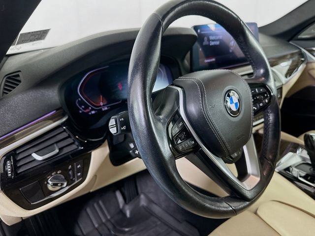 Used 2021 BMW 530i xDrive w/ Premium Package AWD/4WD image 10