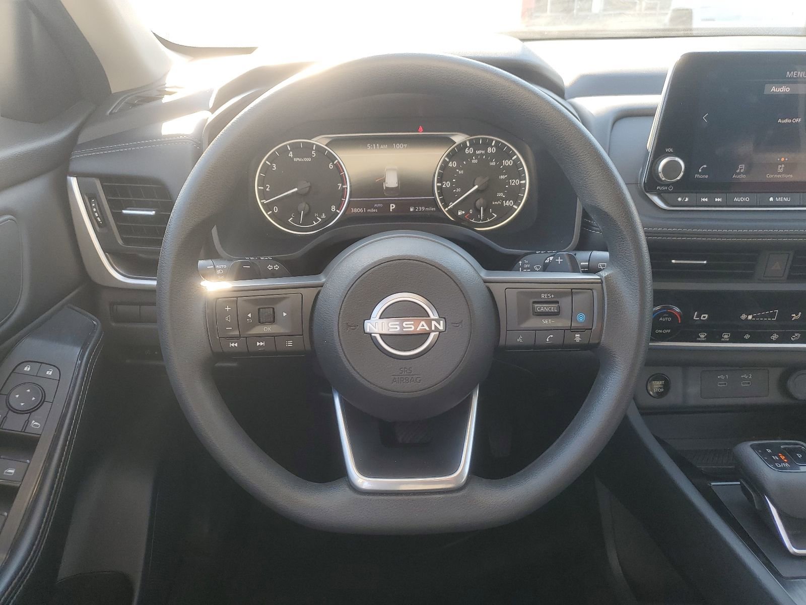 Used 2024 Nissan Rogue SV image 11
