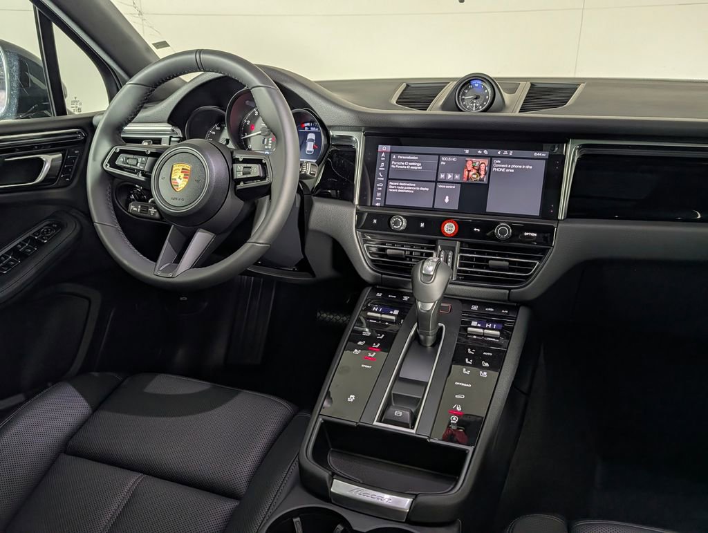 New 2026 Porsche Macan image 22