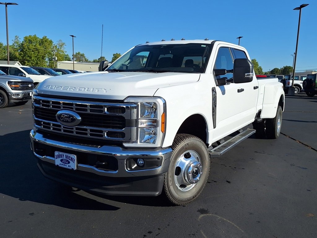 New 2026 Ford F350 XLT image 29