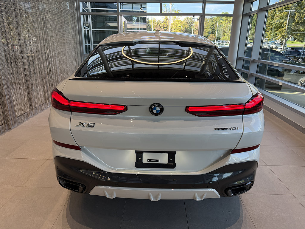 New 2027 BMW X6 xDrive40i w/ Climate Comfort Package AWD/4WD image 5
