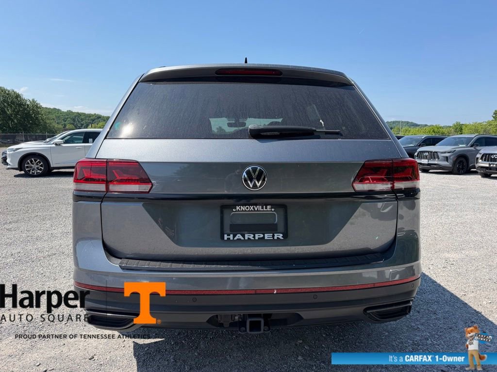 Used 2023 Volkswagen Atlas SE w/ Black Wheel Package FWD image 4