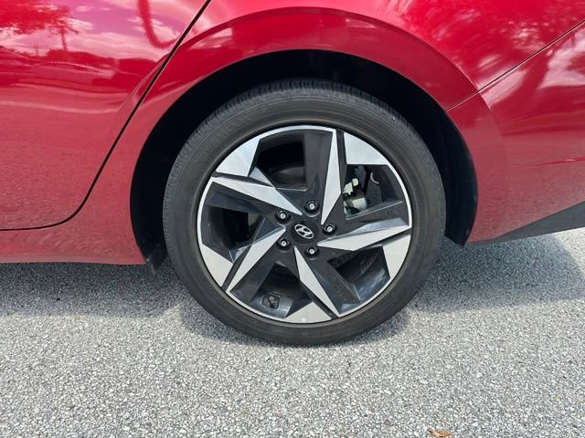 Used 2023 Hyundai Elantra Limited FWD image 31