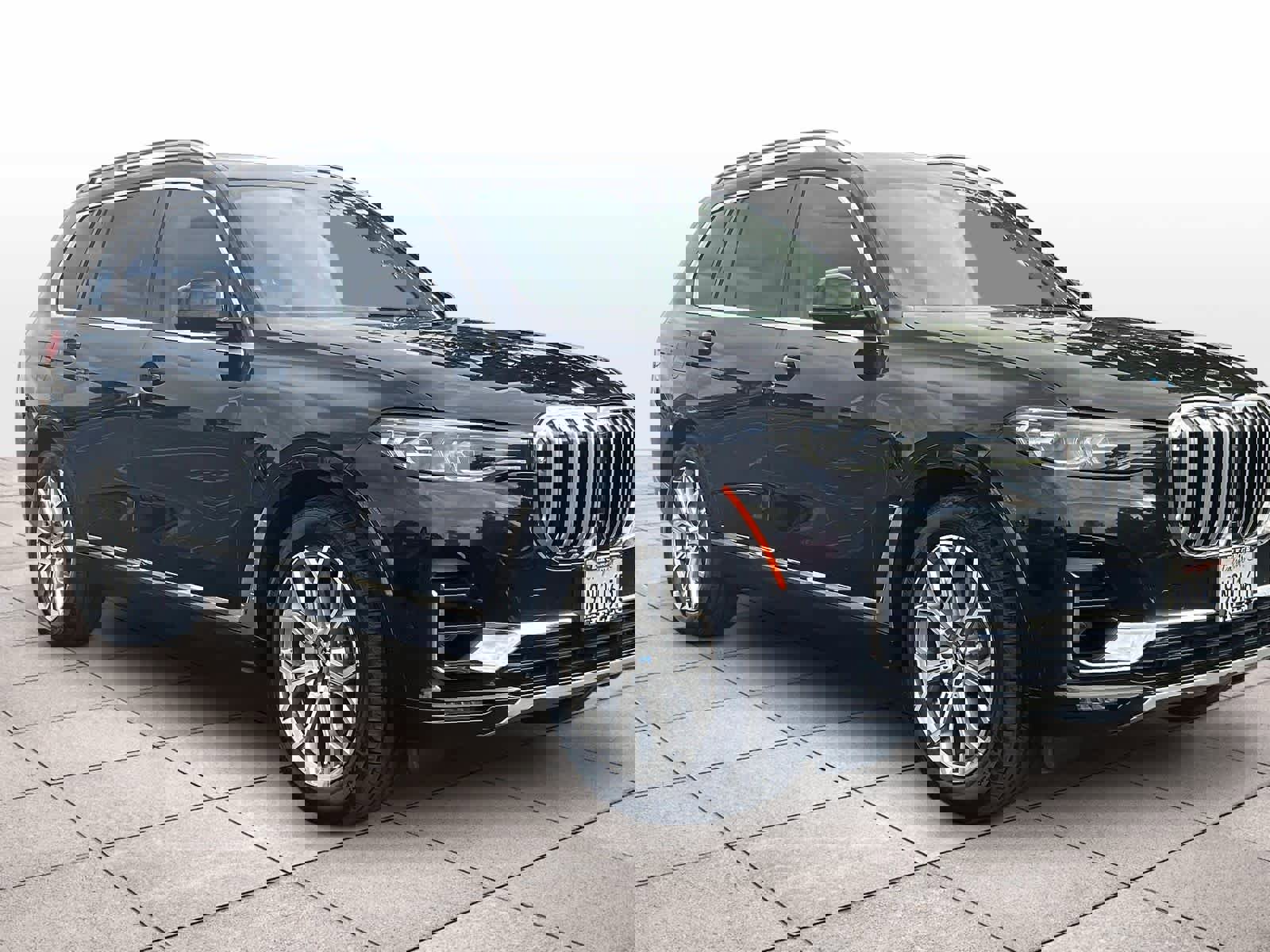 Used 2020 BMW X7 xDrive40i w/ Premium Package image 2