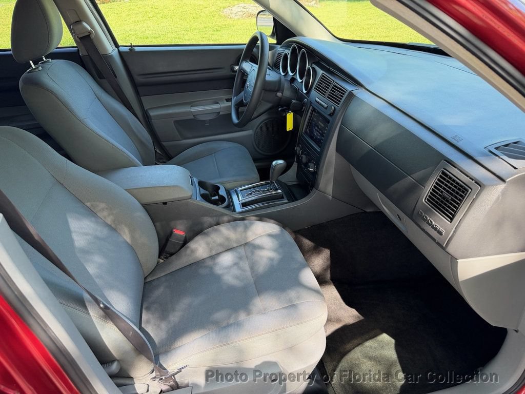 Used 2005 Dodge Magnum SE RWD image 12