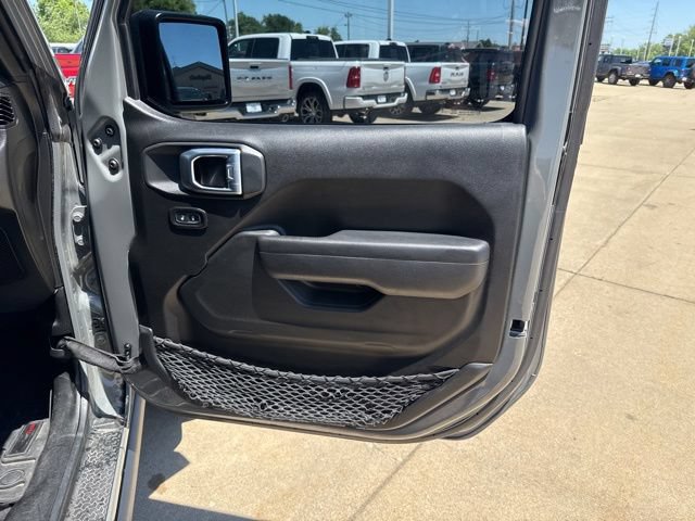 Used 2023 Jeep Gladiator Rubicon w/ Cold Weather Group AWD/4WD image 25