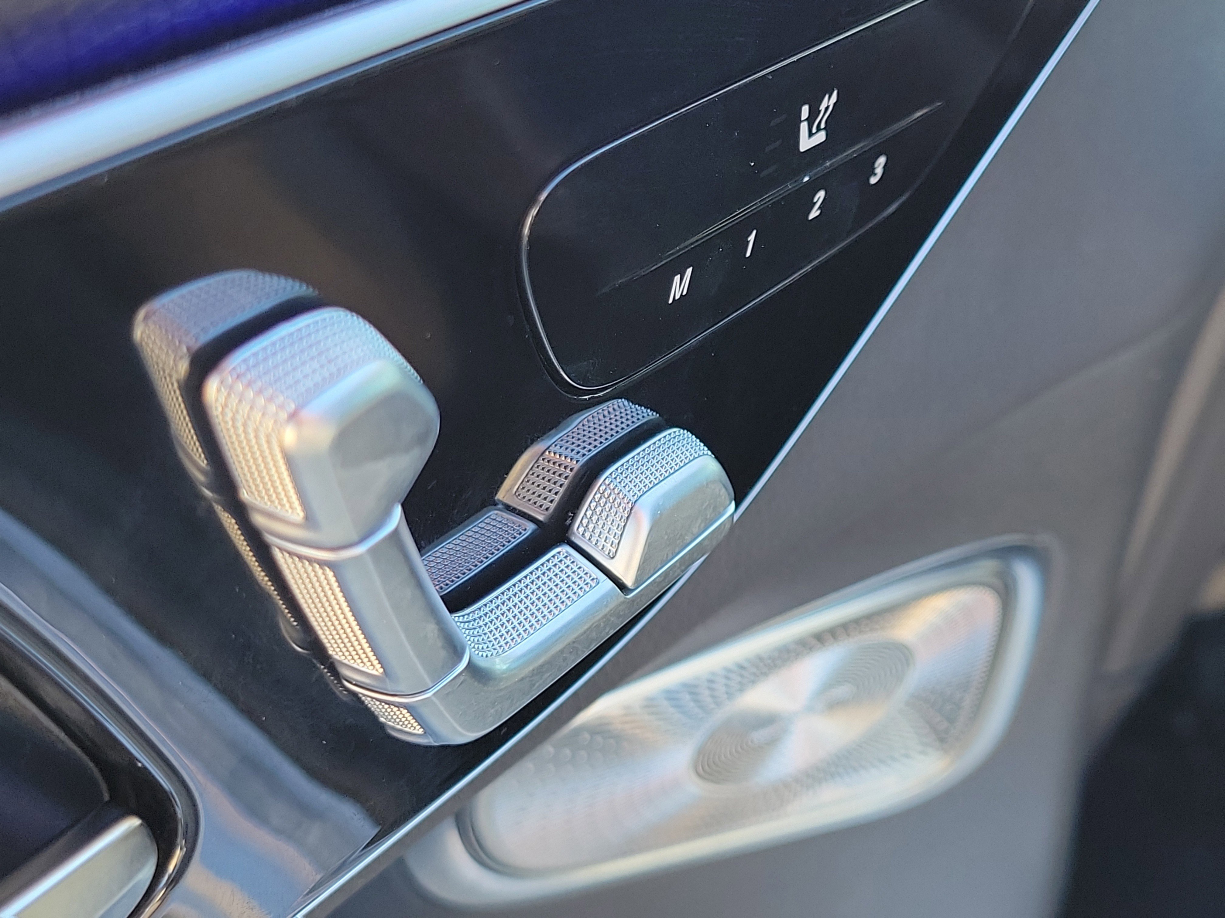 Used 2023 Mercedes-Benz GLC 300 4MATIC image 24