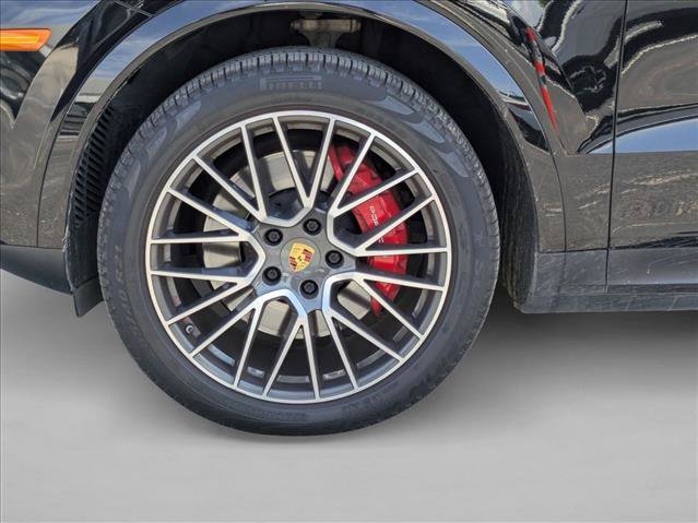 Used 2021 Porsche Cayenne S AWD/4WD image 14