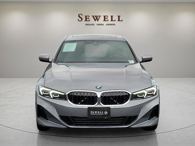 Used 2023 BMW 330i Sedan w/ Parking Assistance Package RWD image 8