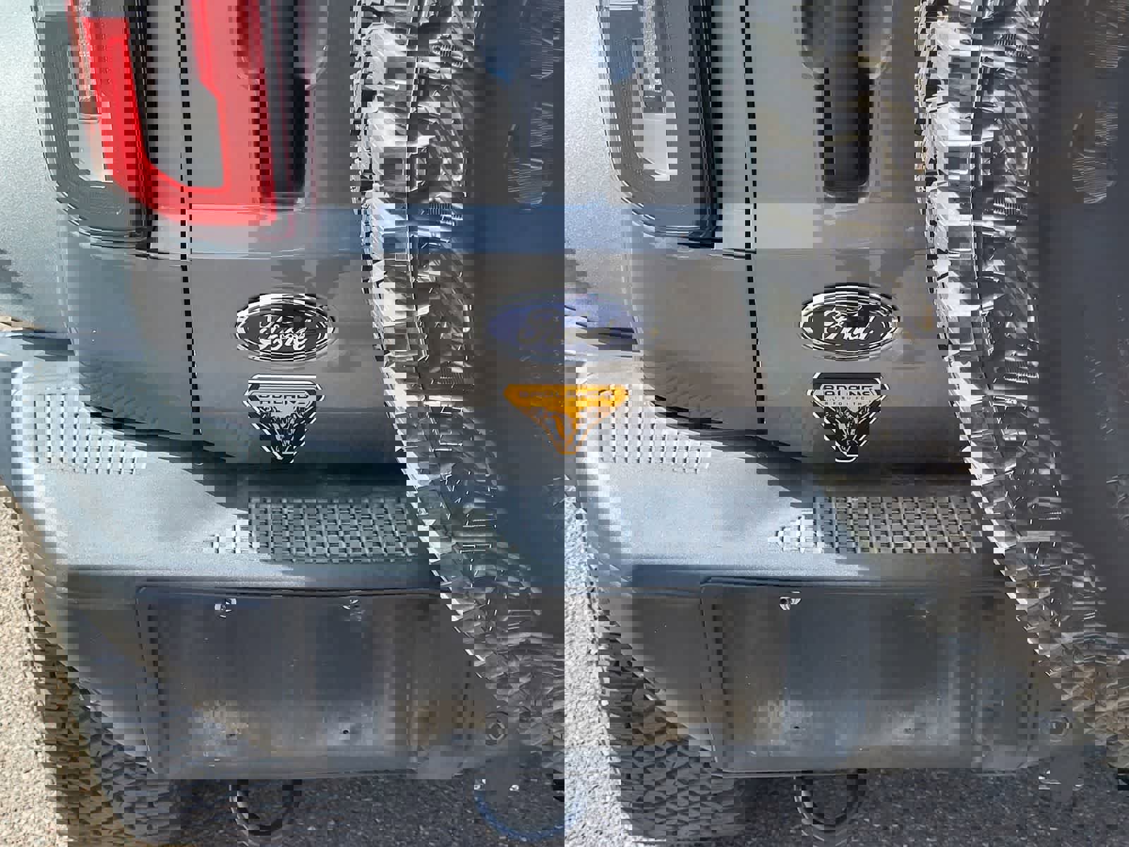 Used 2022 Ford Bronco Badlands image 12