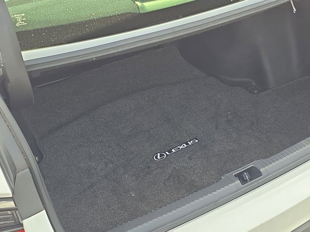 Used 2023 Lexus IS 300 w/ Comfort Package image 7