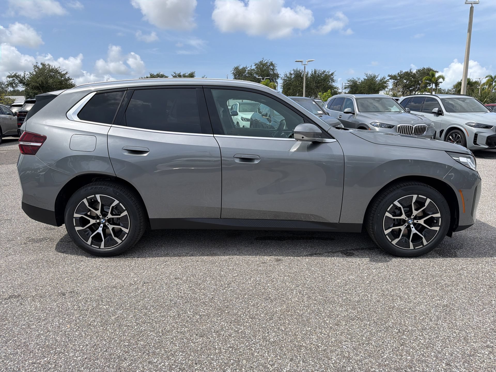 New 2026 BMW X3 xDrive30i w/ Premium Package AWD/4WD image 3