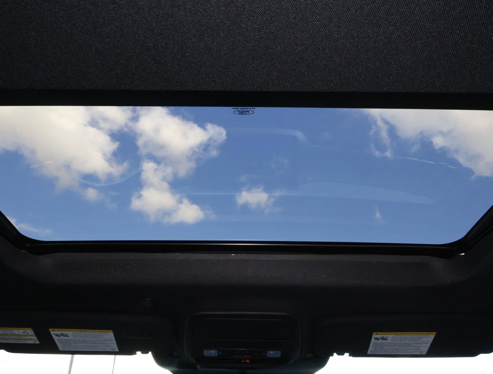 Used 2025 Ford Explorer Platinum w/ LUX Leather Package image 14