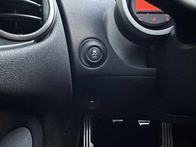 Used 2013 Nissan 370Z NISMO image 25