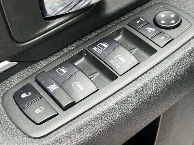 Used 2022 RAM 1500 Warlock AWD/4WD image 19