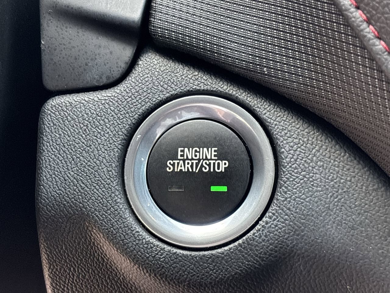 Used 2024 Chevrolet Equinox RS FWD image 30