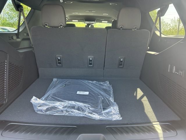 New 2026 Chevrolet Suburban LT w/ Comfort Package image 20