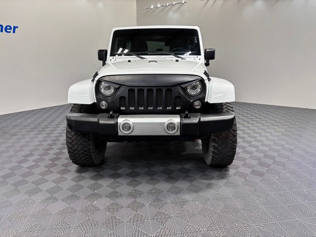 Used 2017 Jeep Wrangler Unlimited Sahara w/ Connectivity Group AWD/4WD image 8