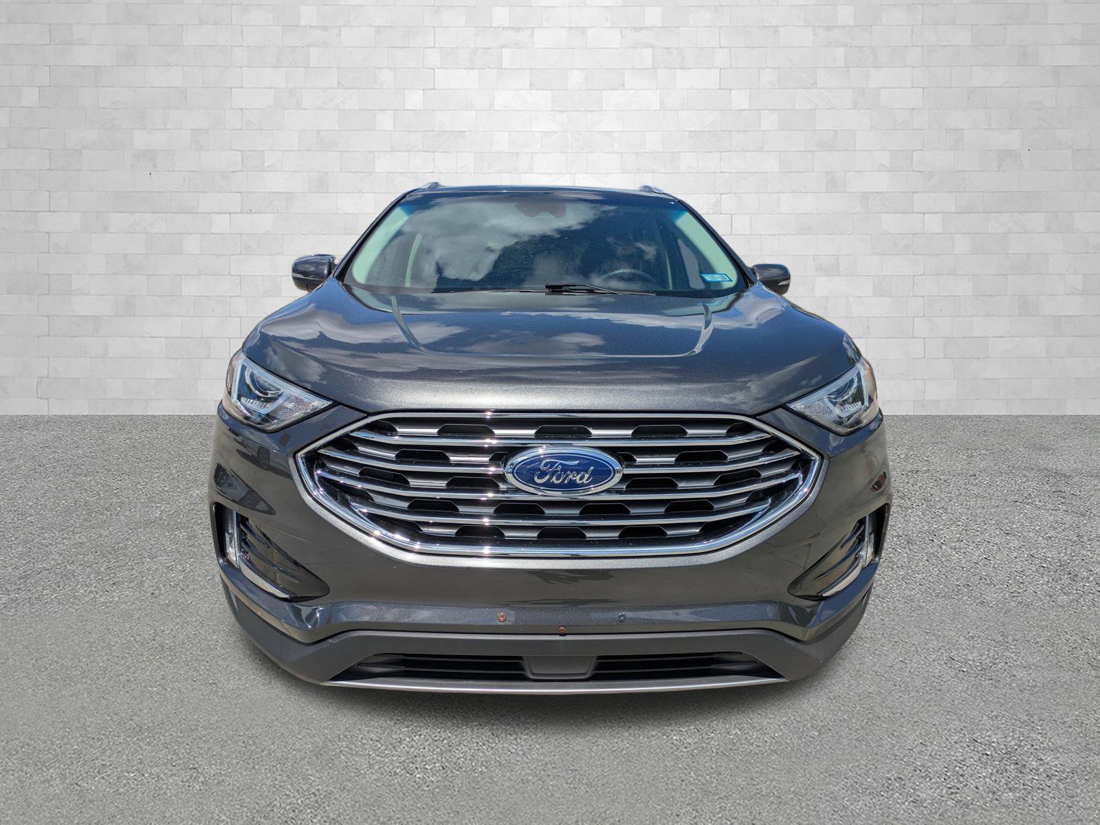 Used 2019 Ford Edge Titanium image 6