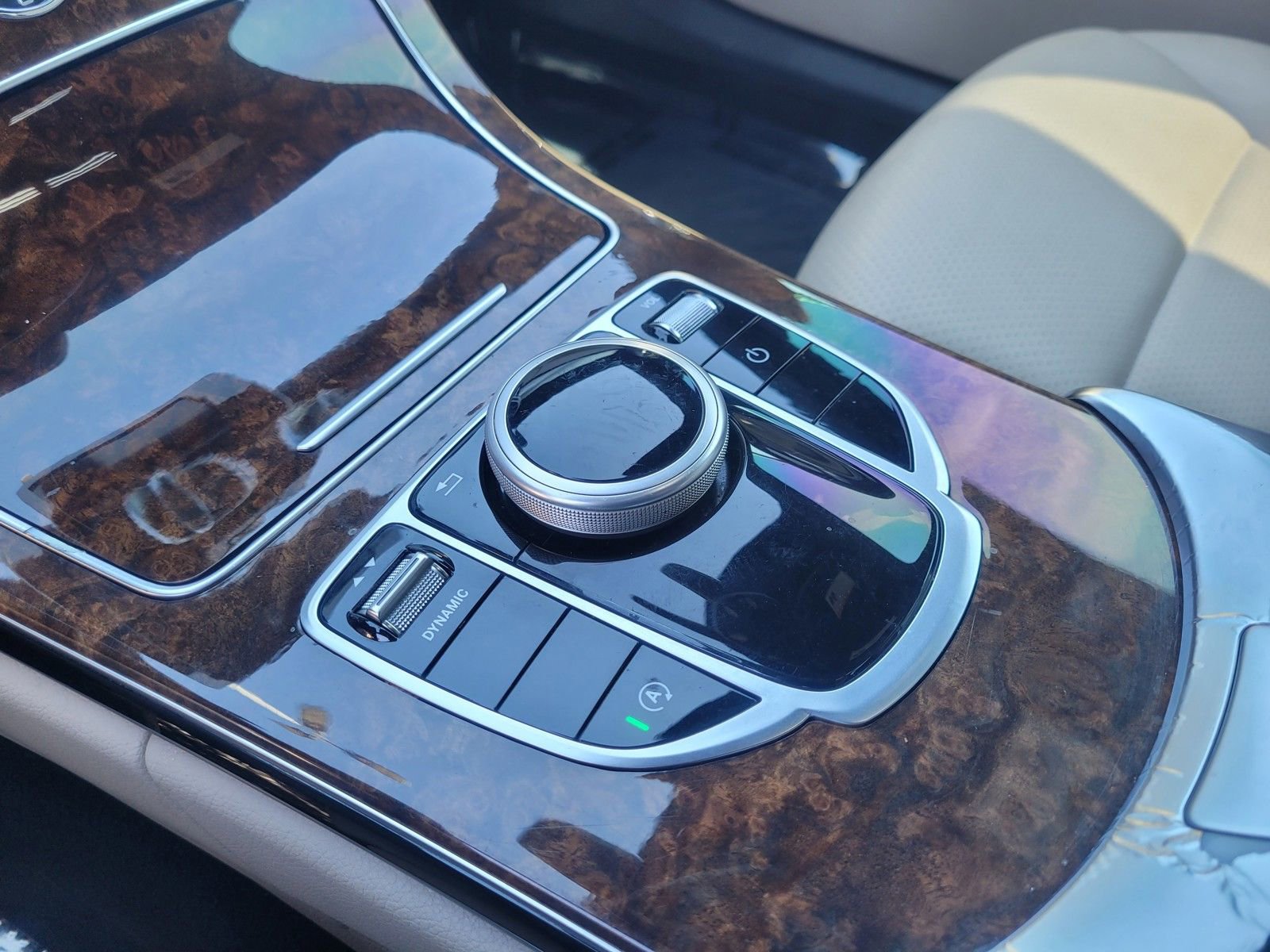 Used 2018 Mercedes-Benz C 300 Sedan image 27