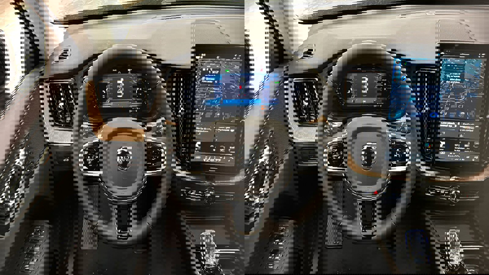 New 2026 Volvo XC60 T8 Plus w/ Protection Package Premier image 12