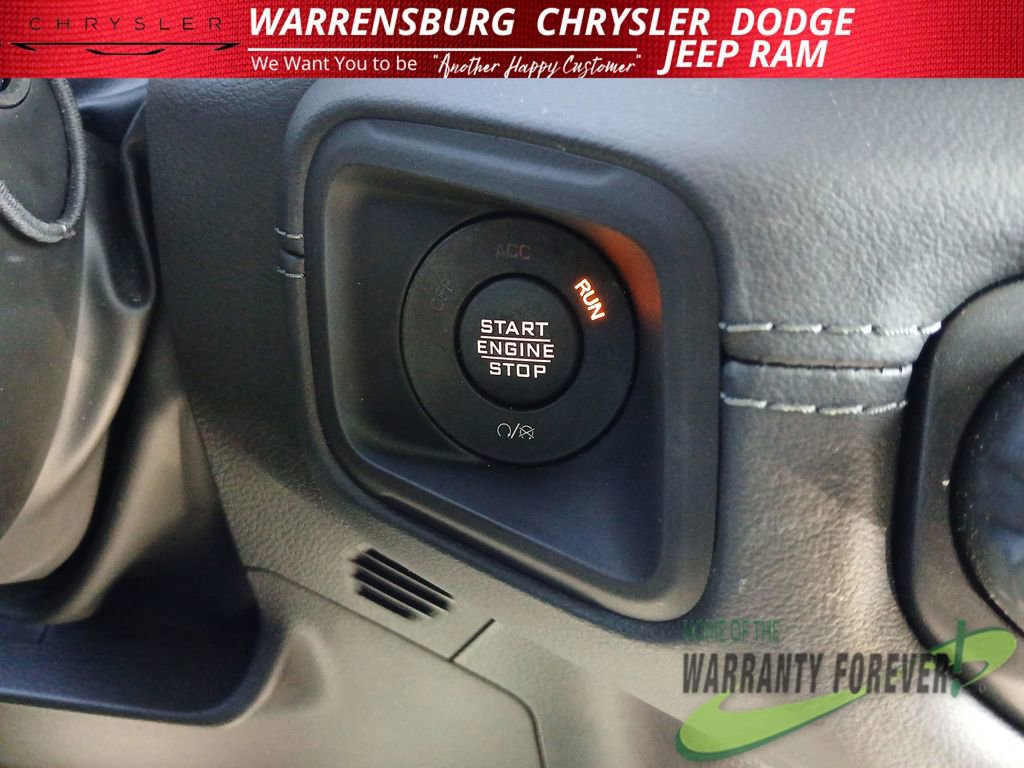 Used 2025 Jeep Gladiator Sport image 26