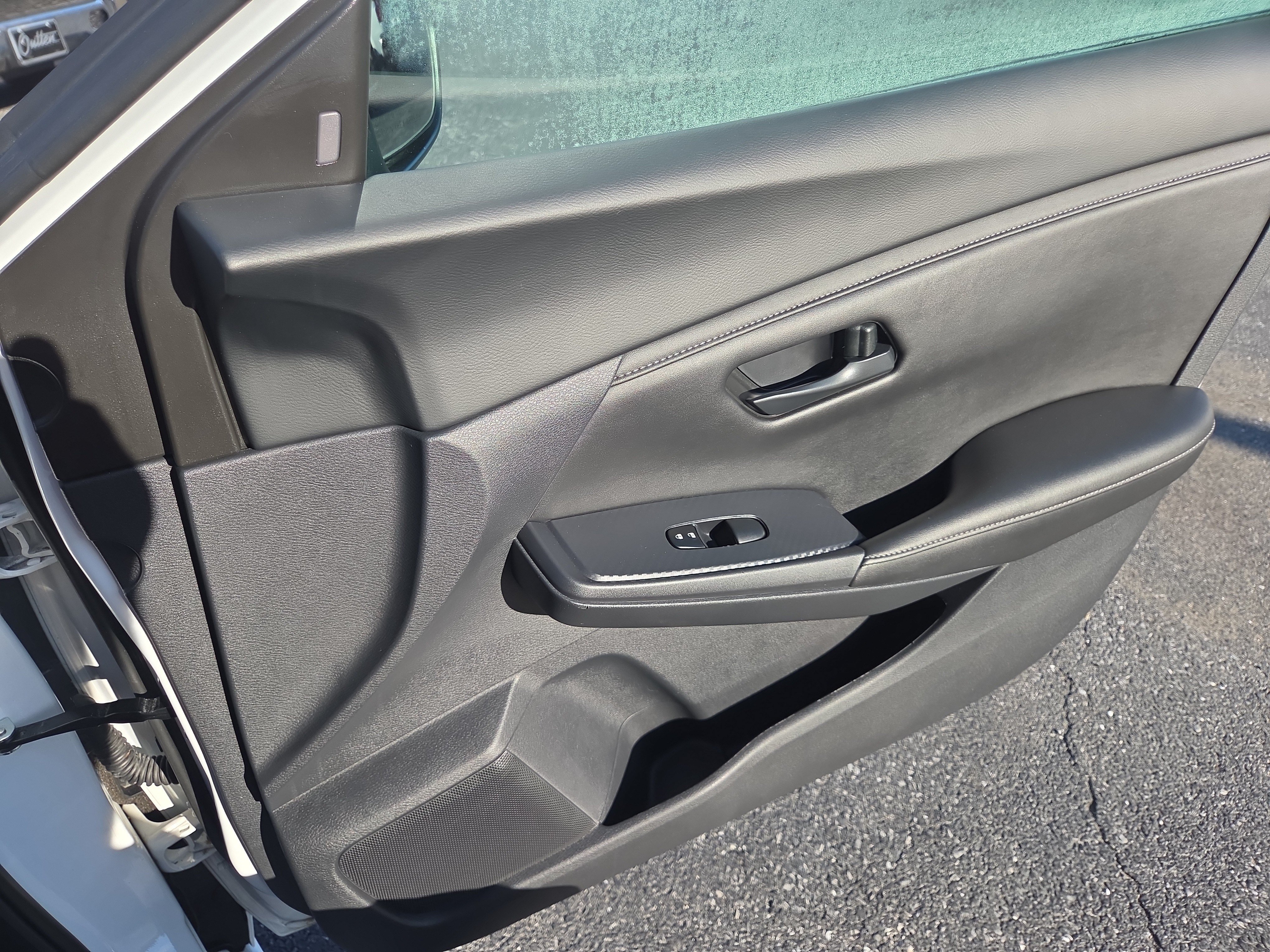 Used 2024 Nissan Sentra S FWD image 17