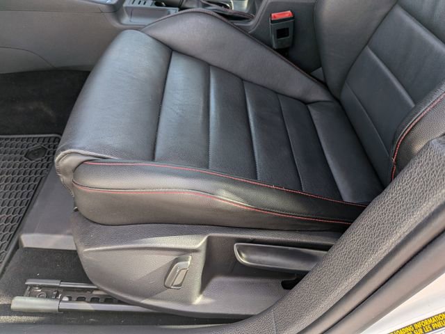 Used 2017 Volkswagen GTI SE image 20