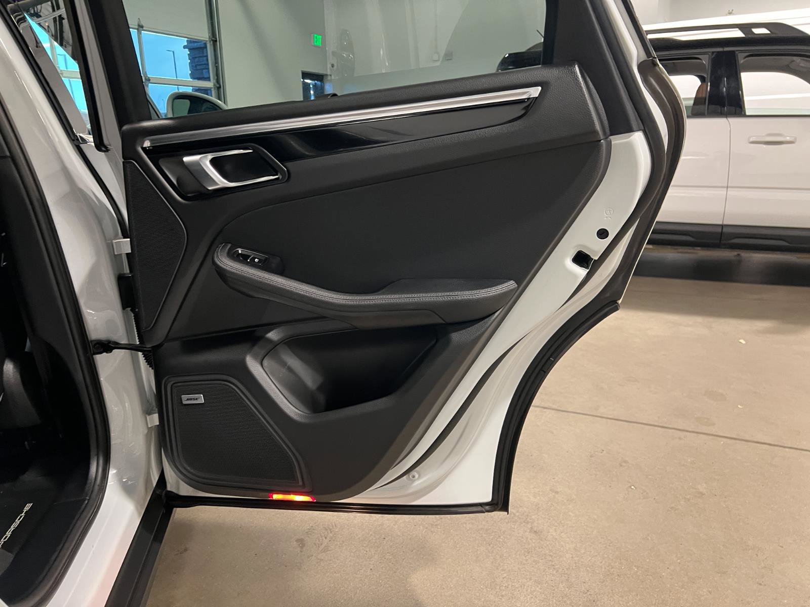 Used 2021 Porsche Macan image 35