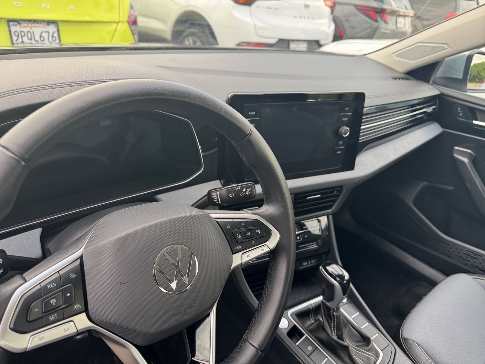 Used 2025 Volkswagen Jetta SE image 36