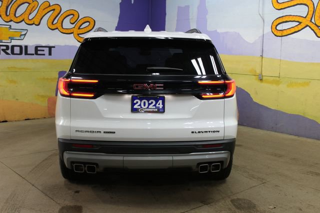 Used 2024 GMC Acadia Elevation w/ Trailering Package AWD/4WD image 3