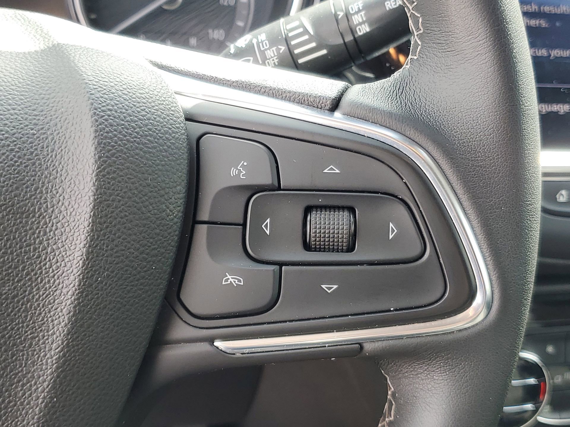 Used 2022 Buick Encore GX Select image 22