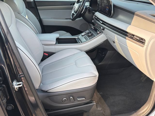 Used 2025 Hyundai Palisade SEL FWD image 13
