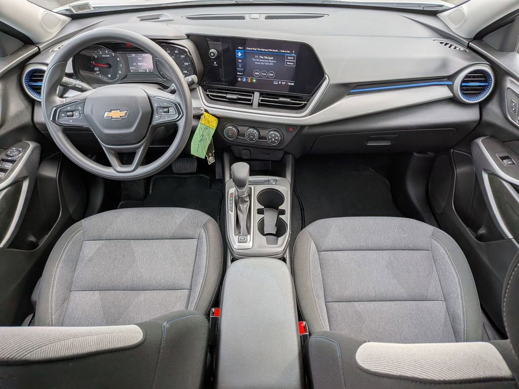 Used 2024 Chevrolet Trax LS FWD image 19