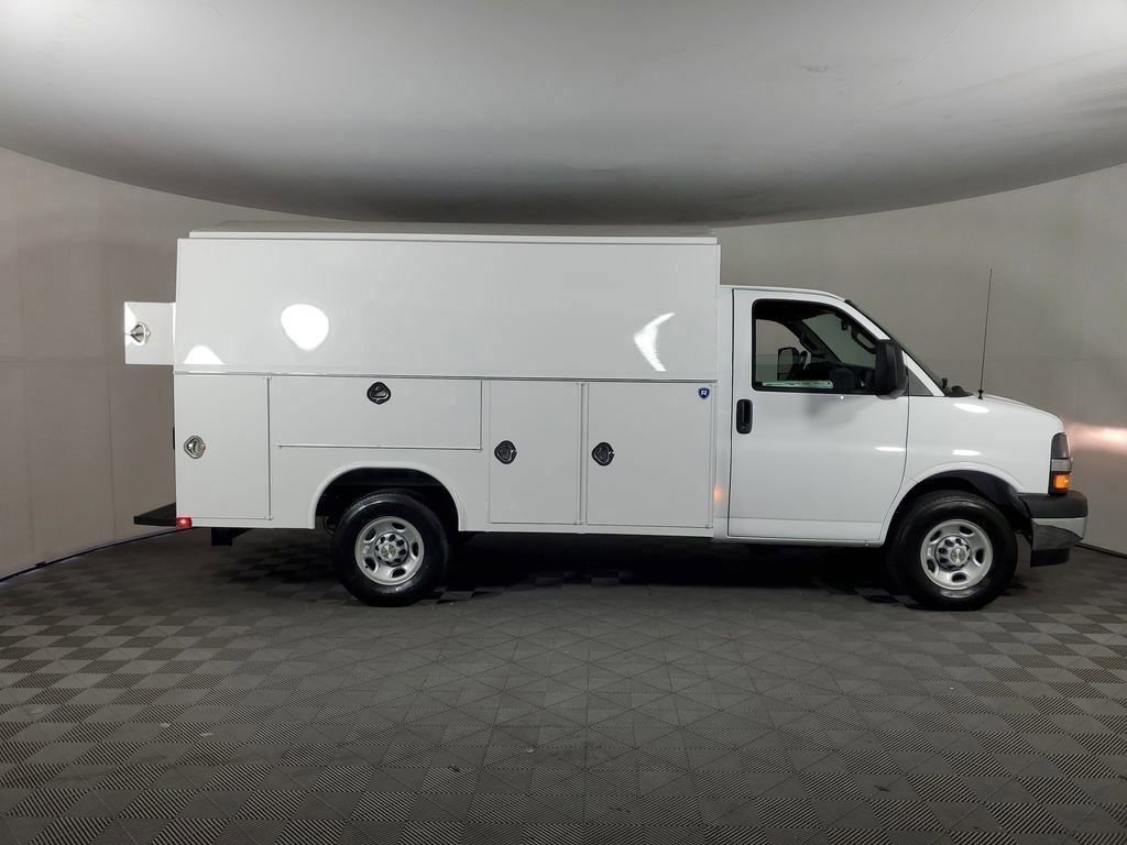 New 2025 Chevrolet Express 3500 w/ Power Convenience Package RWD image 2