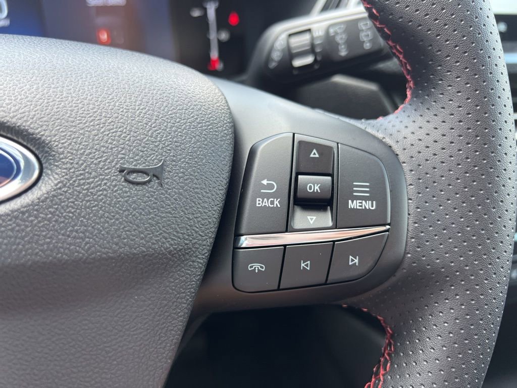 New 2026 Ford Escape ST-Line w/ Tech Pack #1 image 17