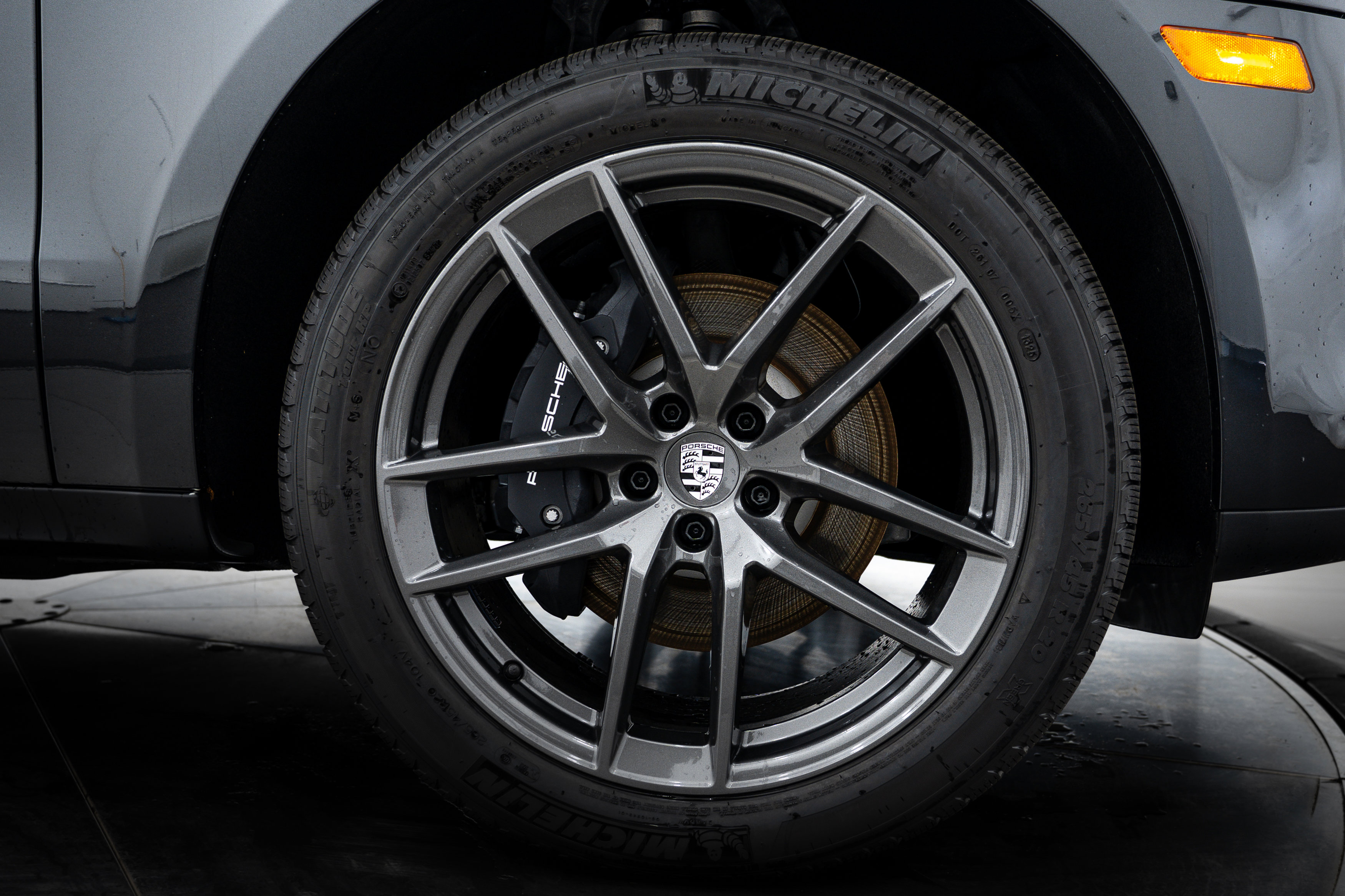 Certified 2026 Porsche Macan Turbo image 11