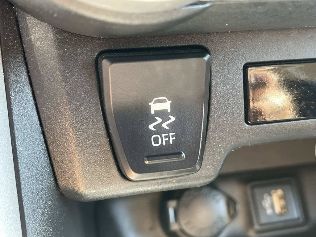 Used 2023 Toyota RAV4 LE FWD image 37