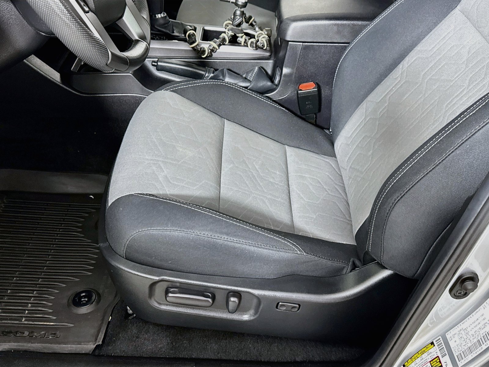 Certified 2023 Toyota Tacoma TRD Sport AWD/4WD image 15